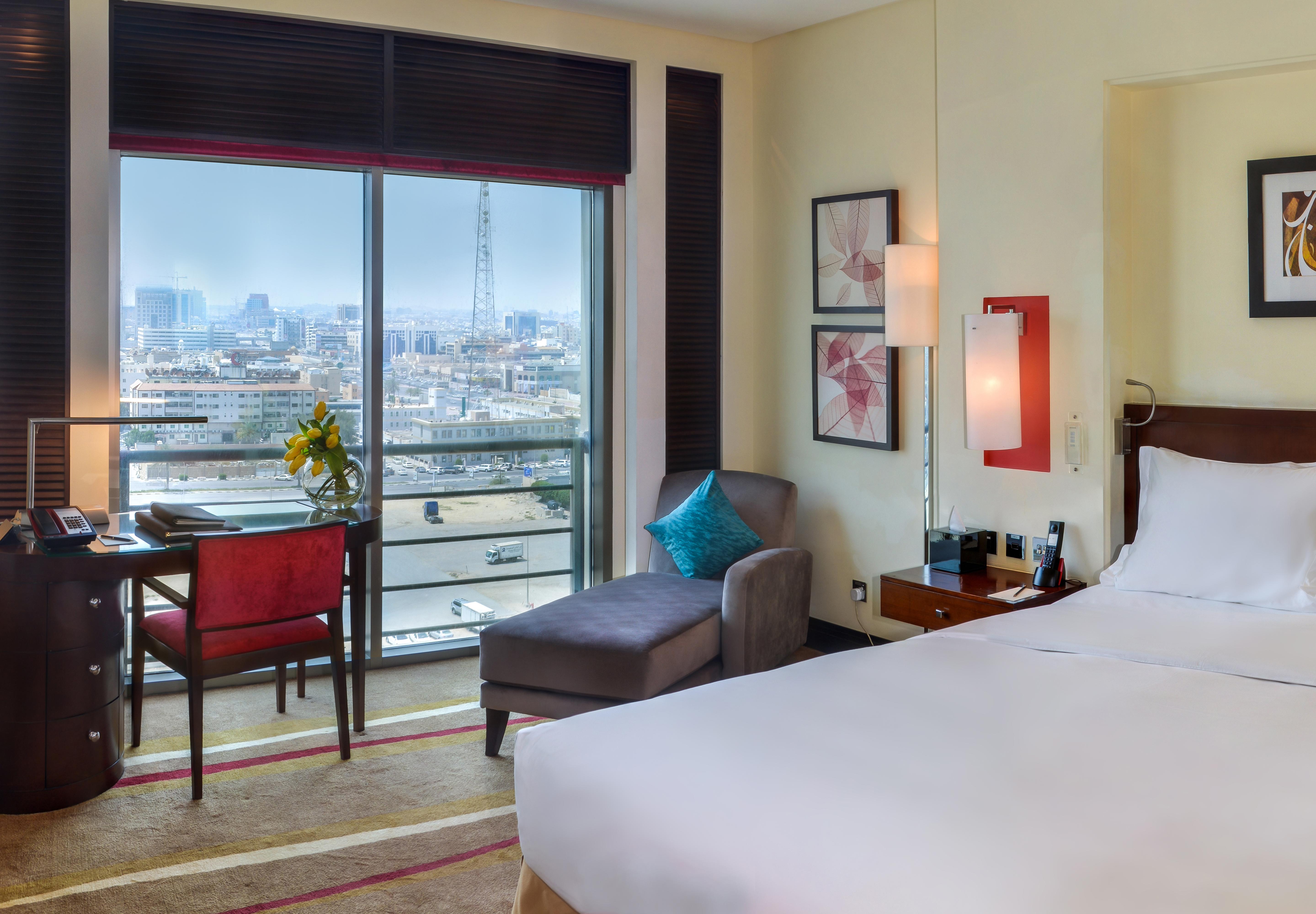 Sofitel Al Khobar The Corniche Hotel Exterior foto A room at the hotel