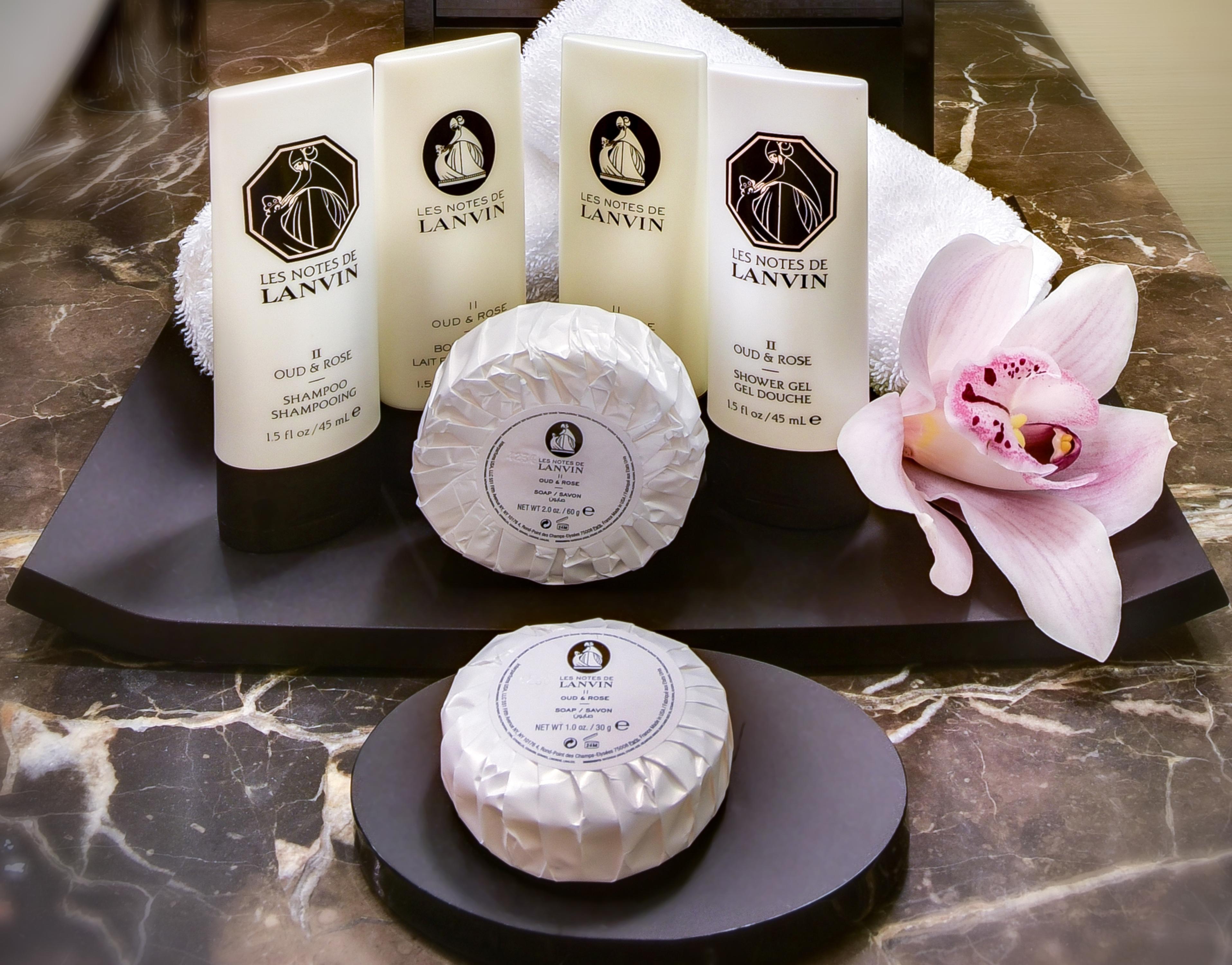 Sofitel Al Khobar The Corniche Hotel Exterior foto Lanvin amenities