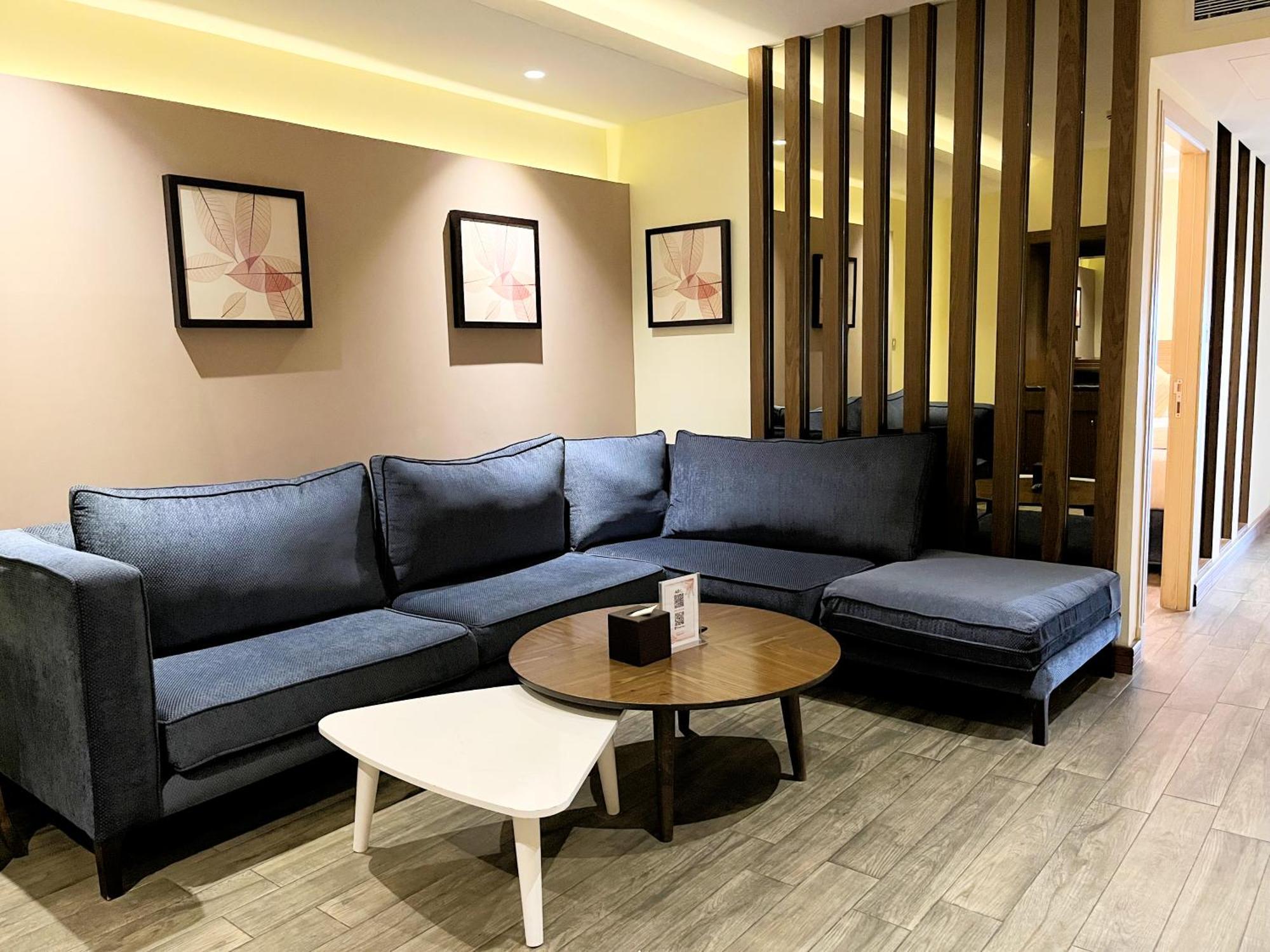 Sofitel Al Khobar The Corniche Hotel Exterior foto The waiting room at the clinic