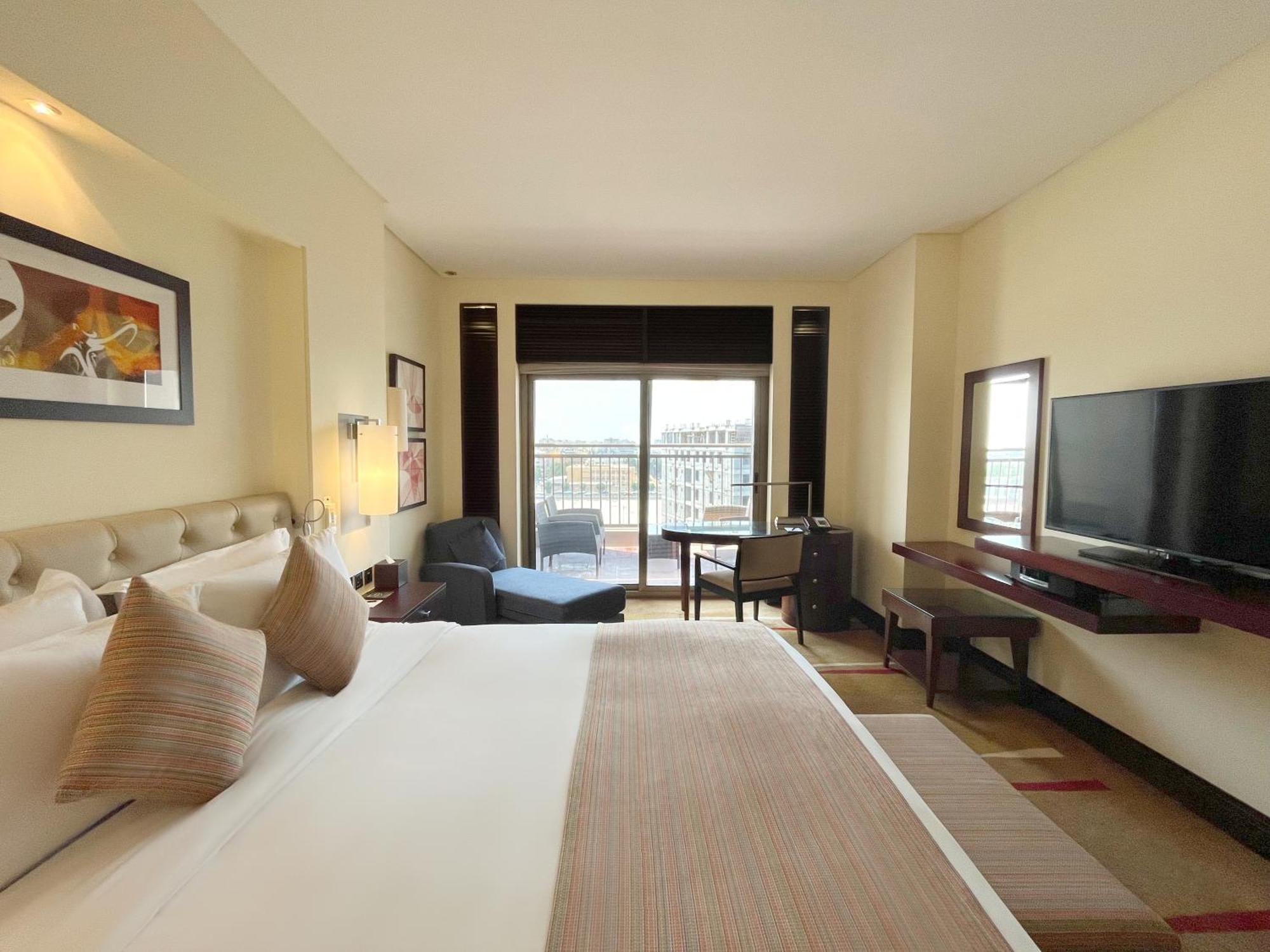 Sofitel Al Khobar The Corniche Hotel Exterior foto A room at the hotel