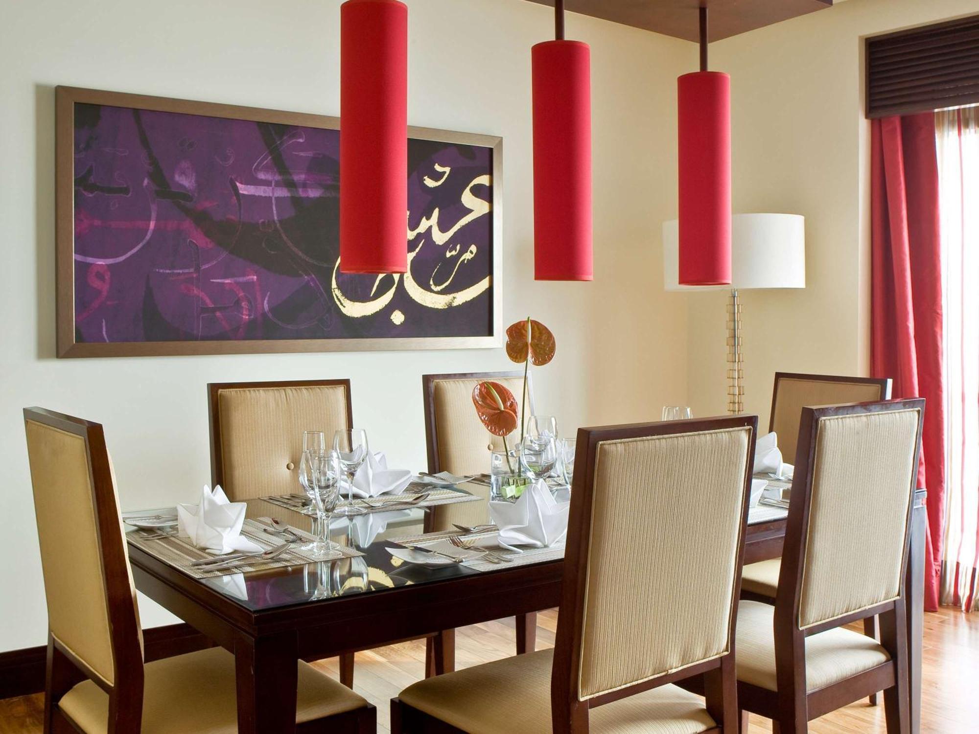 Sofitel Al Khobar The Corniche Hotel Exterior foto A dining room