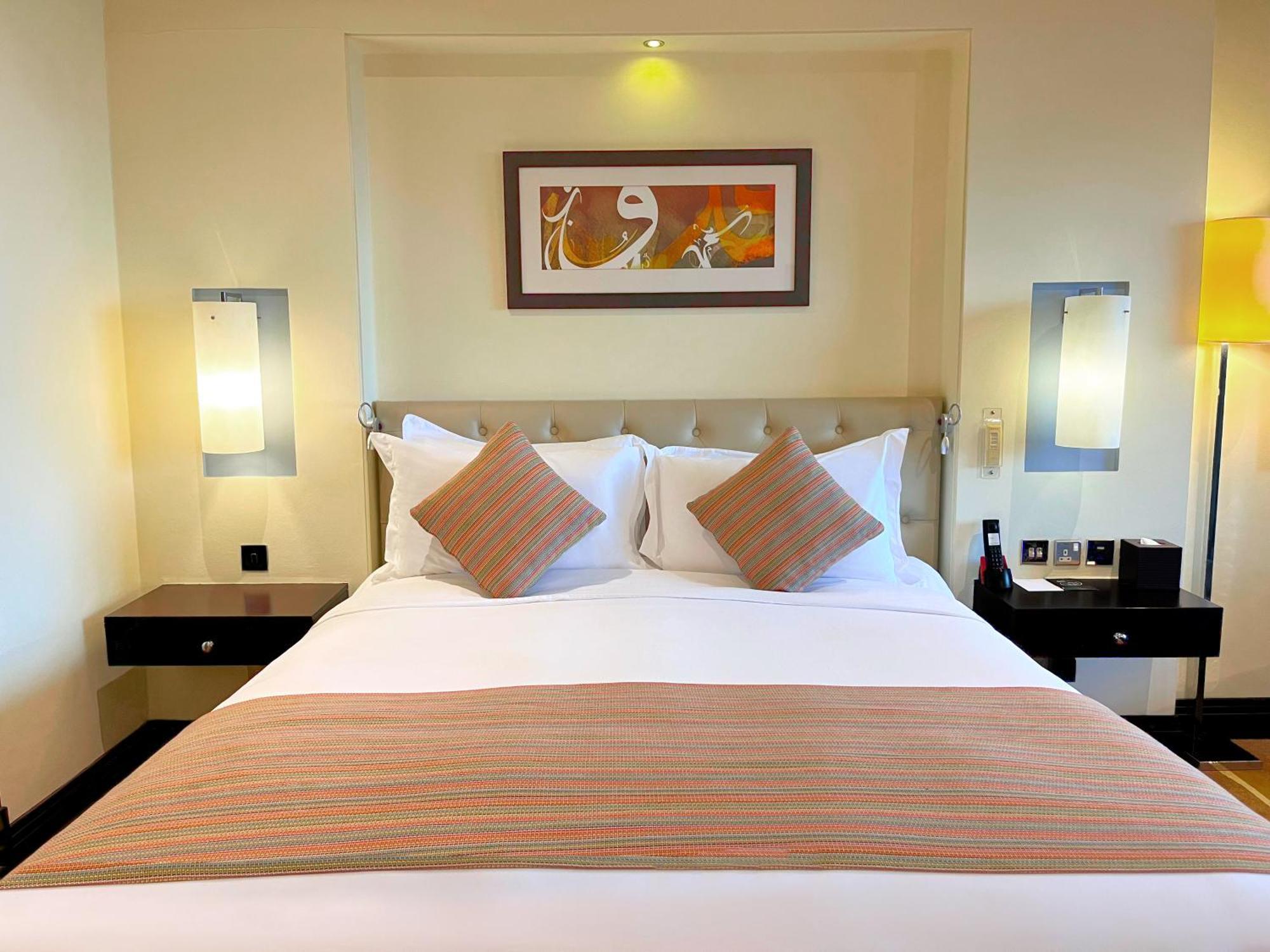 Sofitel Al Khobar The Corniche Hotel Exterior foto A bedroom at the hotel