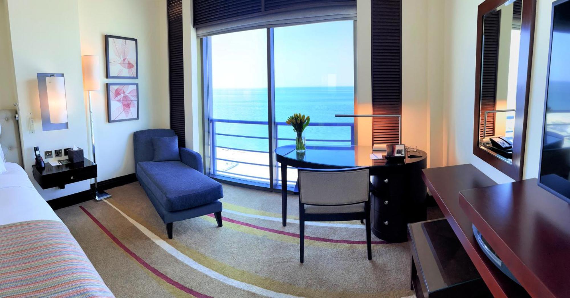 Sofitel Al Khobar The Corniche Hotel Exterior foto A room at the Jumeirah Beach Hotel